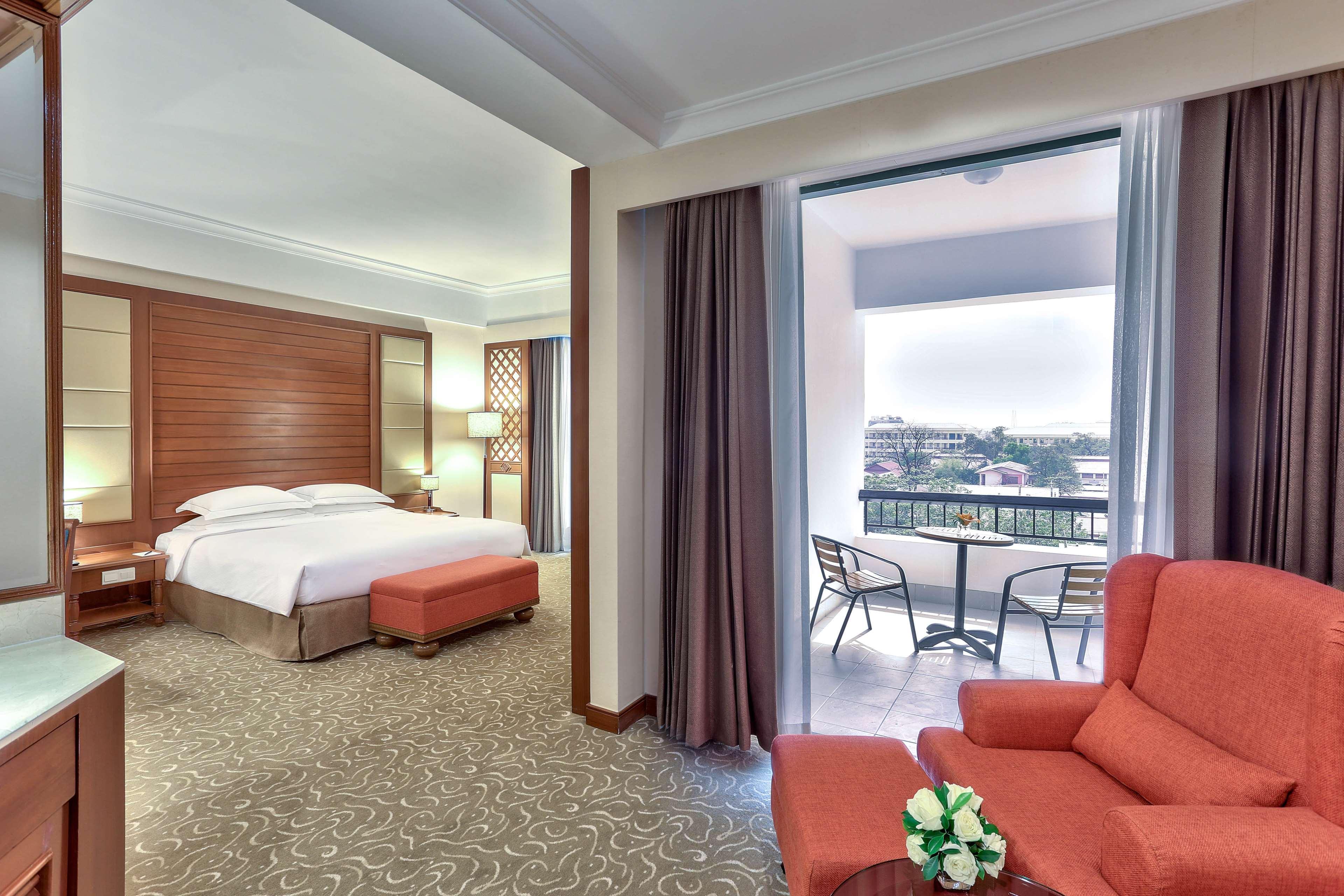 Hilton Mandalay Ξενοδοχείο Εξωτερικό φωτογραφία